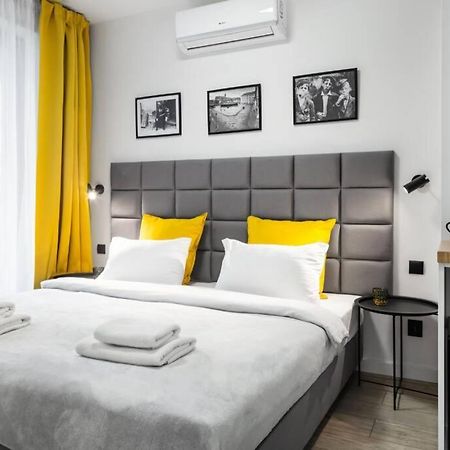 Househost Apartment: Miodowa 42/8A Street Krakow Luaran gambar